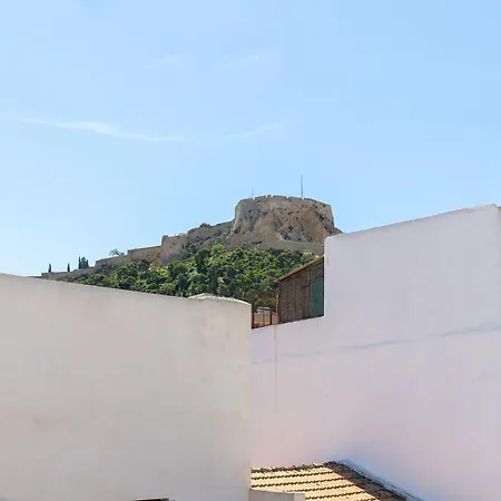 Sunlight Escape In Old Town Apartment Alicante